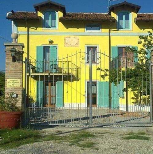La Terrazza Del Barbaresco Bed & Breakfast Neviglie Exterior photo