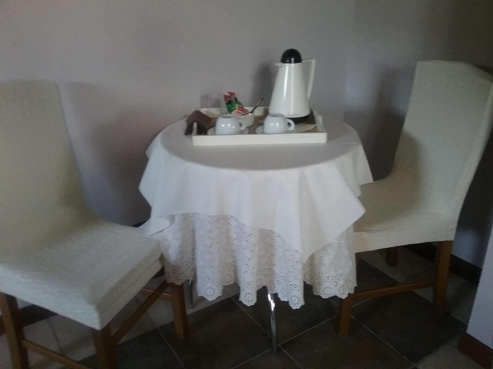 La Terrazza Del Barbaresco Bed & Breakfast Neviglie Exterior photo
